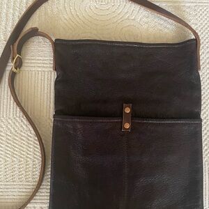 Elegant Brown Leather Beth Springer Shoulder or crossbody leather Bag